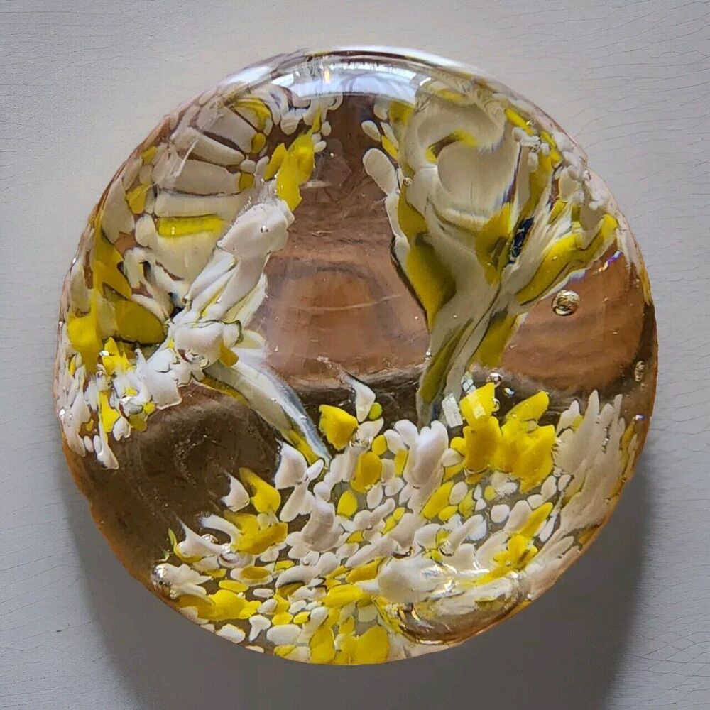 Art Glass Paperweight Yellow White Trumpet Flowers Controlled Bubbles